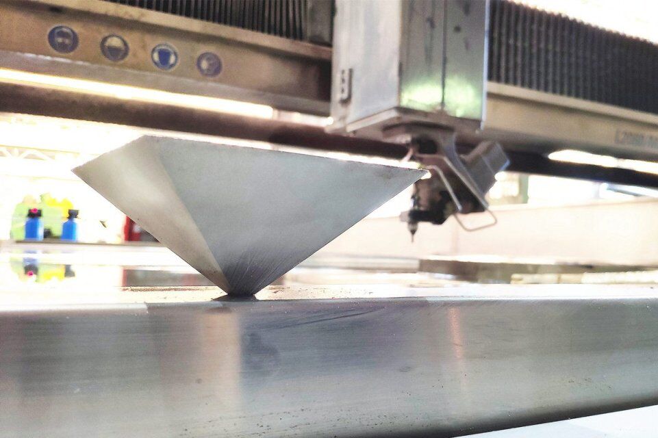 MAX 5 axis waterjet metal cutting